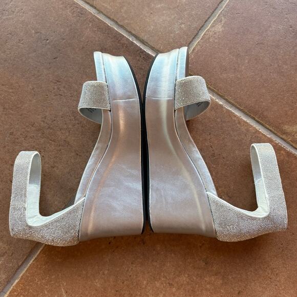 OTBT Status Wedge Rhinestone Covered Metallic Silver Platform Sandals size 9.5 - Picture 12 of 16